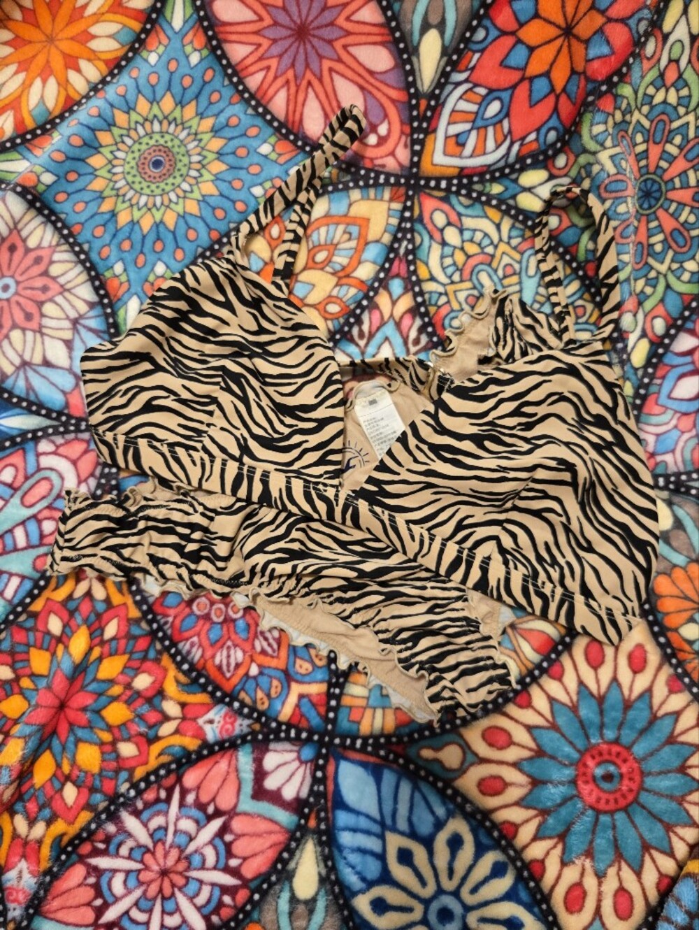 NWOT Hollister Beige and Black Zebra Swim Triangle Top Bikini Rouched Bottom LG